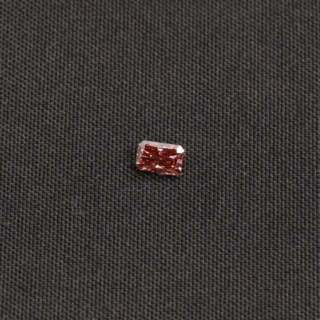 radiant cut diamond