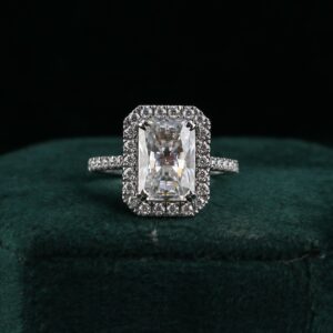 diamond halo engagement ring