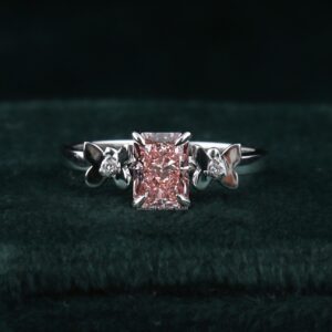 radiant cut diamond engagement rings