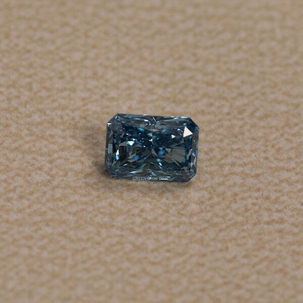 radiant cut diamond