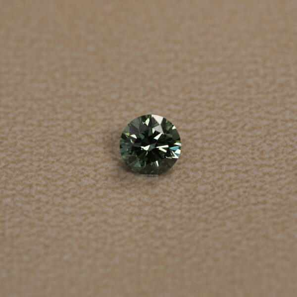 1.5 CT Round Cut Loose Lab Grown Diamond VVS Clarity Green Color - Image 2