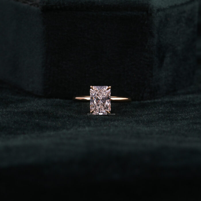 radiant cut engagement rings