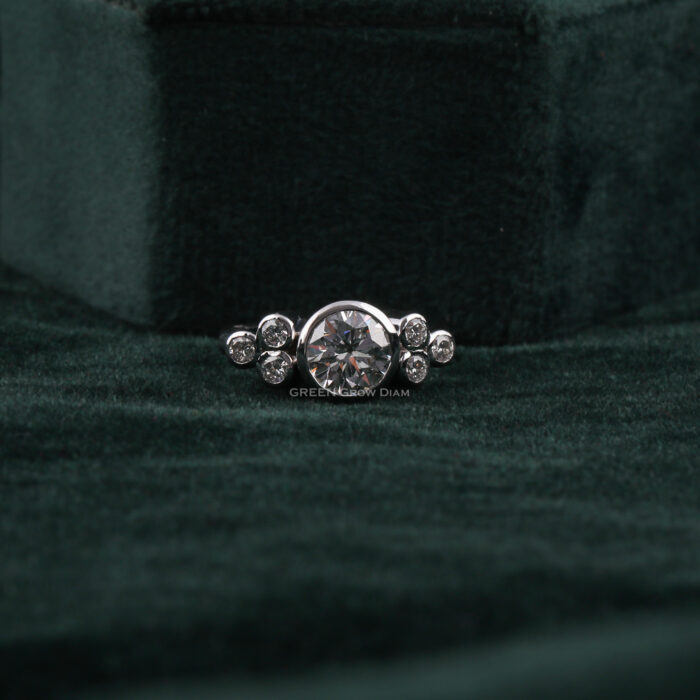 round diamond engagement rings