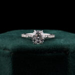 round diamond engagement ring