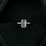 emerald and diamond ring