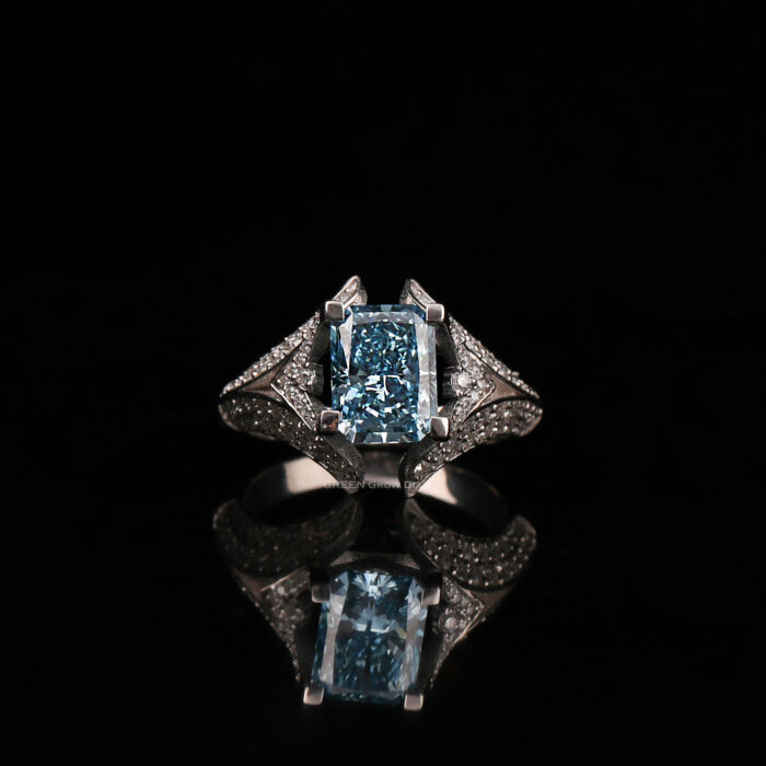 radiant cut diamond ring