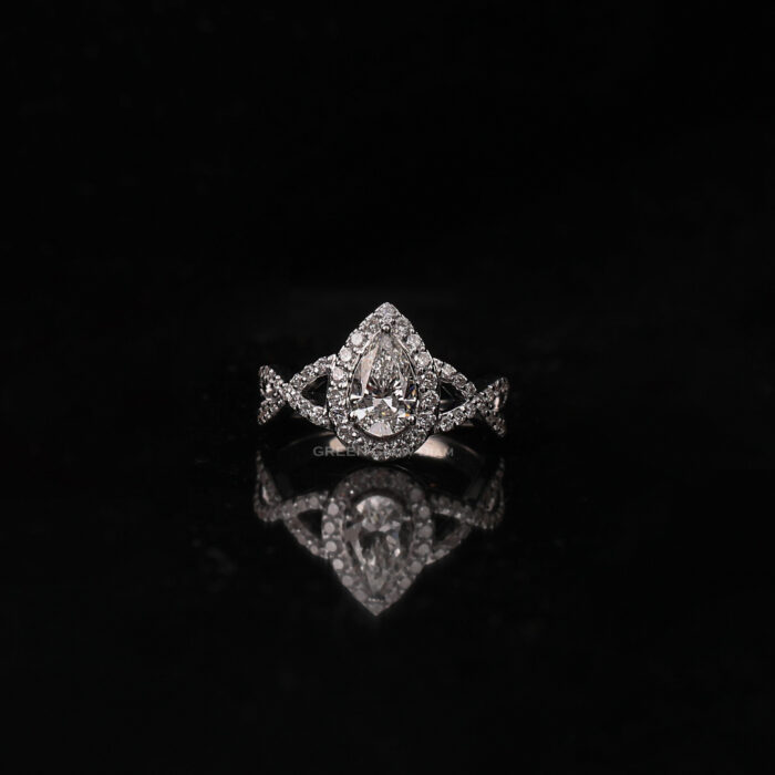 pear cut engagement ring