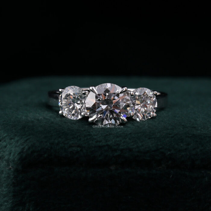 round diamond engagement rings