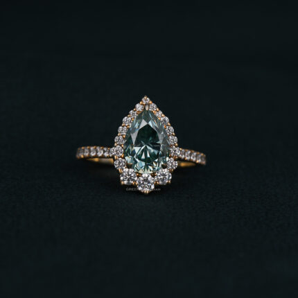 oval diamond engagement ring